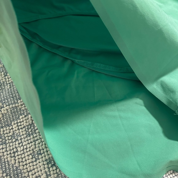 LOT of 2 Women’s LABJOY Green and AERIE Floral Athletic Shorts Sz L - Picture 8 of 13